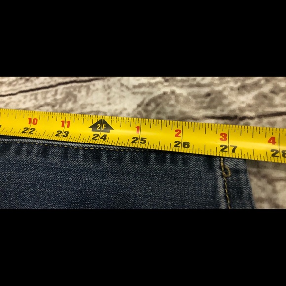 ✨Mossimo - Mid Rise Straight Leg Jeans - Gently Used - Measurements in Pics✨ - Picture 9 of 14